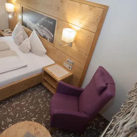 Stern Szálloda Längenfeld