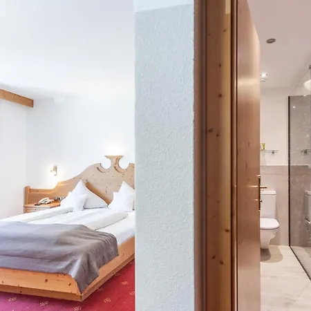 Hotel Stern 4*