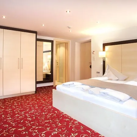 Stern Hotel