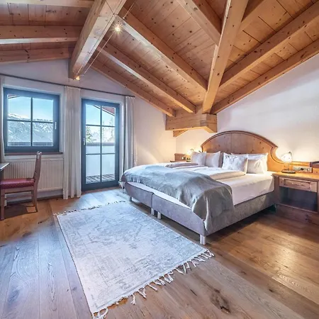 Stern Hotel 4*