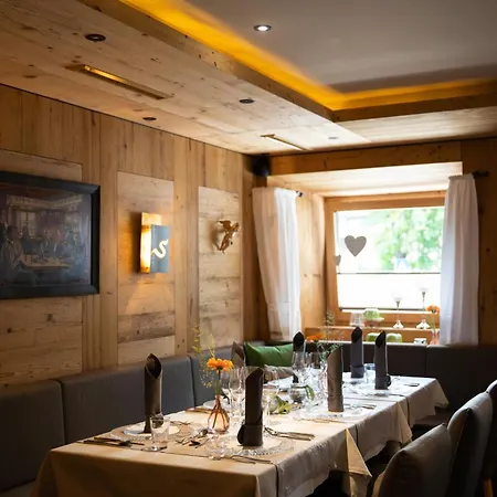 Stern Hotel