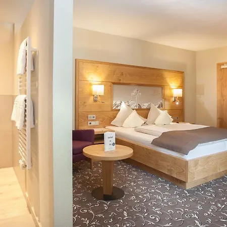 Hotel Stern 4*